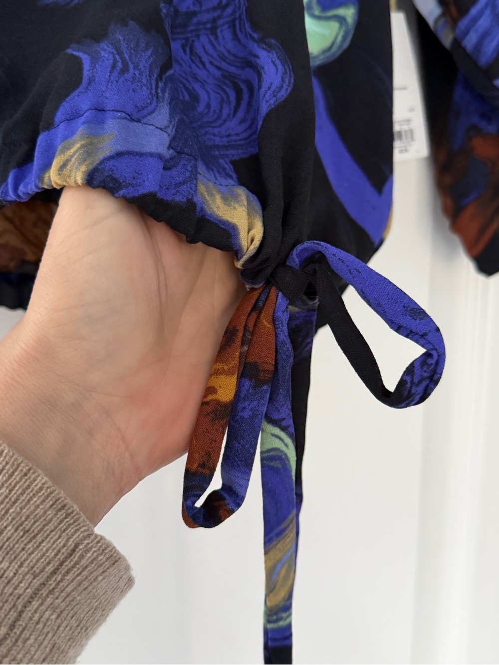 Nine West Abstract Marble Print Cinched Waist Blouse Top Size Small NWT Side Tie - Picture 4 of 7